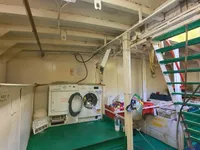 Nave di supporto in vendita
