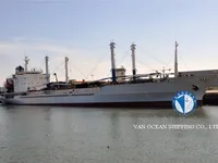 Nave refrigerata in vendita