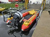 Nave di salvataggio in vendita