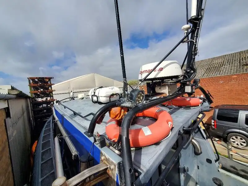 Nave da rilevamento in vendita