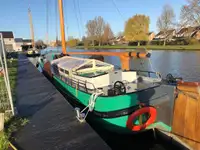 Chiatta in vendita