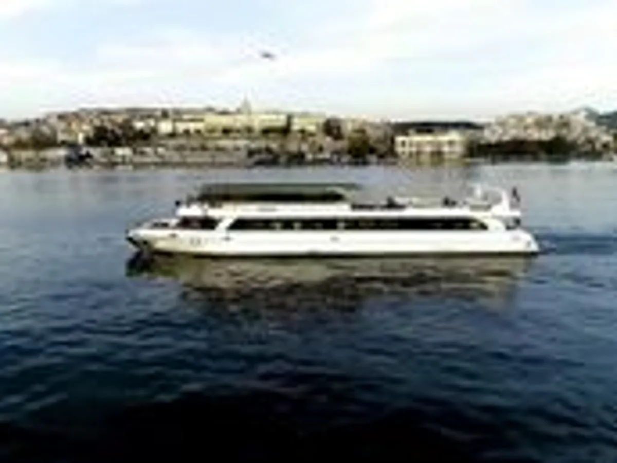 Nave passeggeri in vendita
