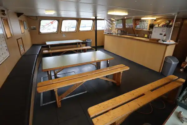 Nave passeggeri in vendita