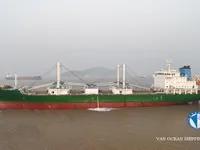 Nave refrigerata in vendita