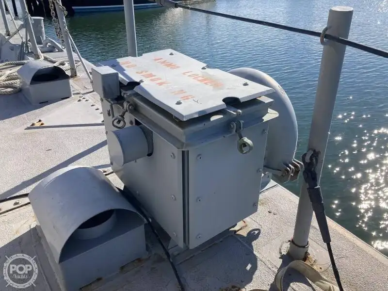 Nave da sbarco, con serbatoi in vendita