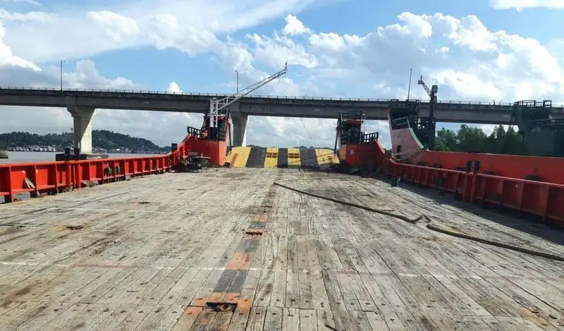 Nave da sbarco, con serbatoi in vendita
