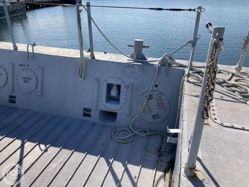 Nave da sbarco, con serbatoi in vendita