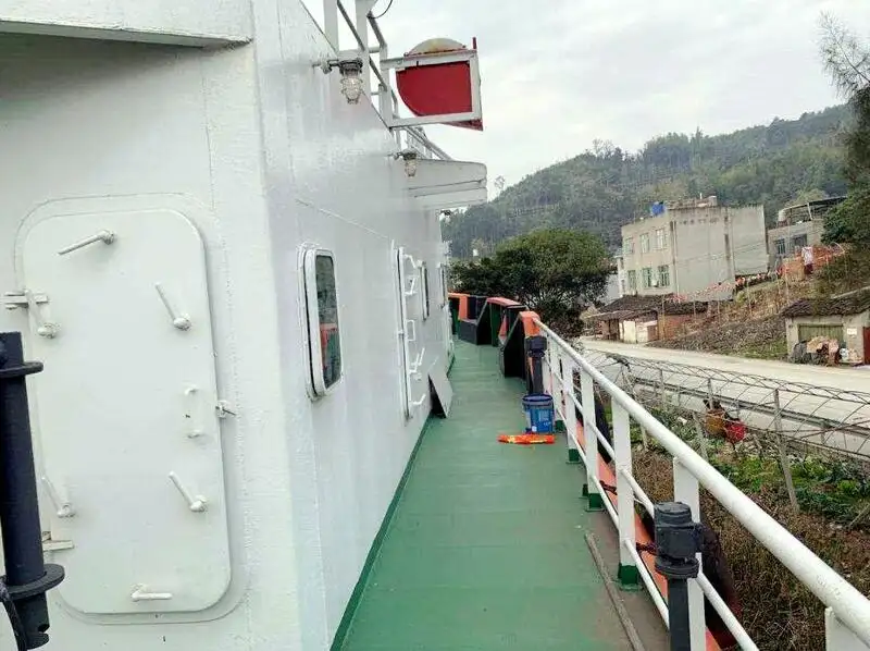 Nave di supporto in vendita
