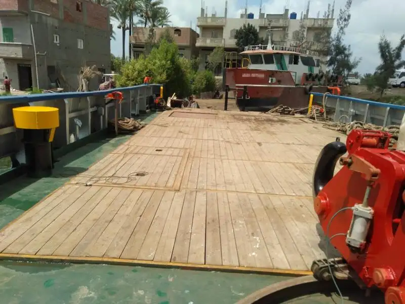 Nave di supporto in vendita