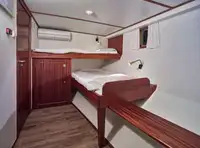 Hotel galleggiante in vendita