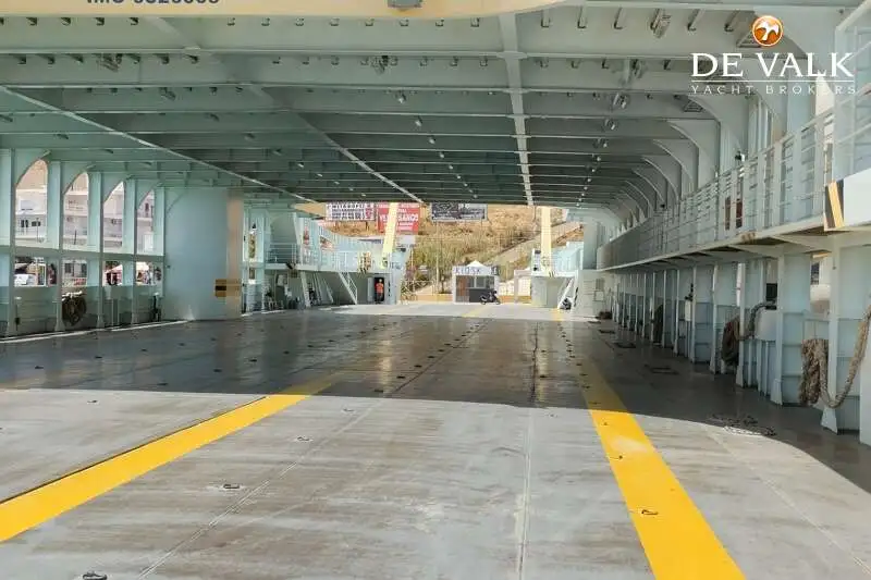 Nave traghetto in vendita