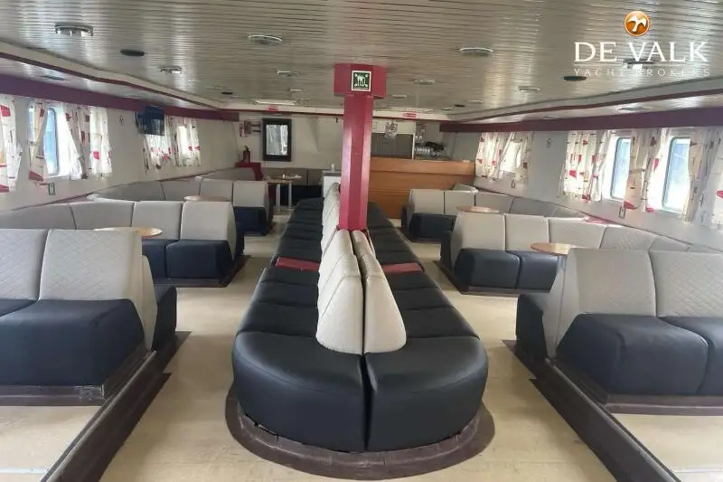 Nave traghetto in vendita