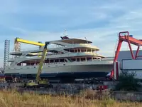 Nave passeggeri in vendita