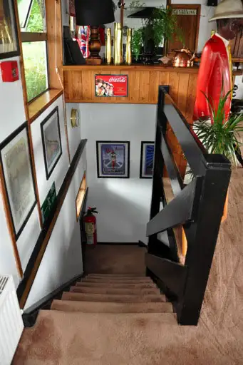 Hotel galleggiante in vendita