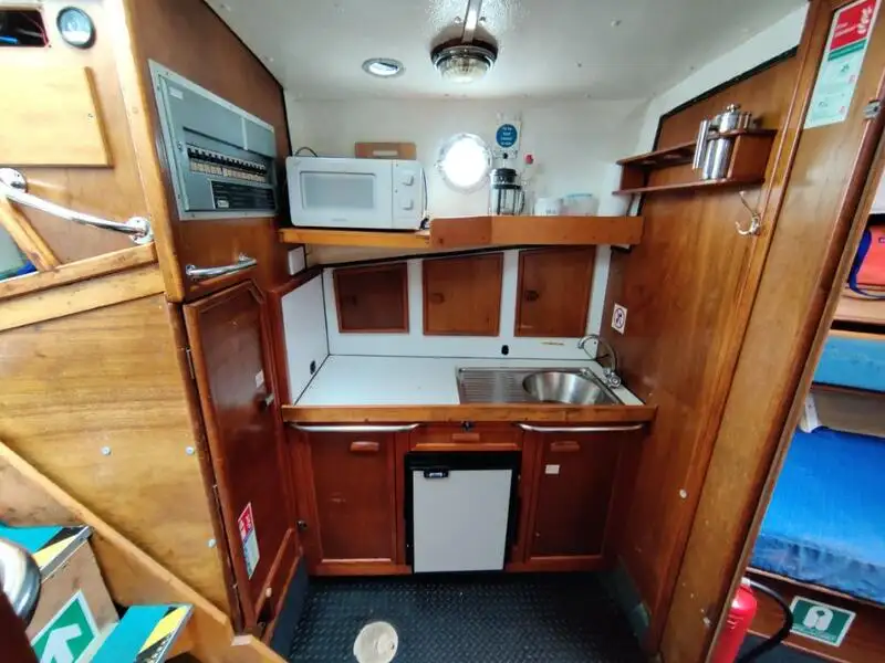 Nave da rilevamento in vendita