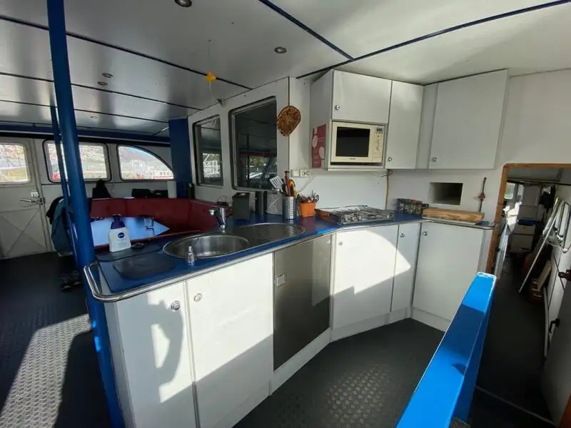 Nave da rilevamento in vendita