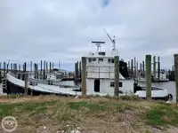 Nave di supporto in vendita