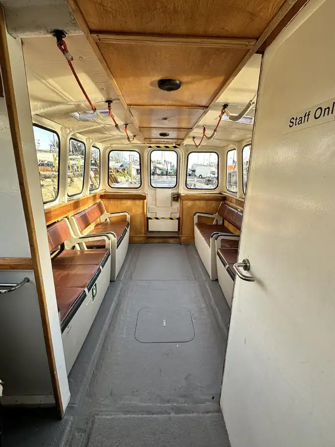 Nave traghetto in vendita