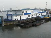 Chiatta in vendita