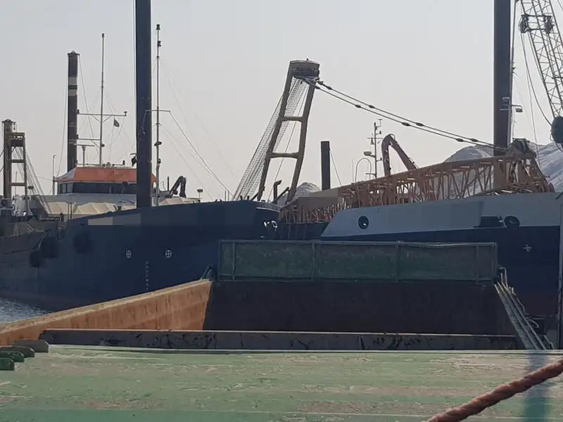 Chiatta in vendita