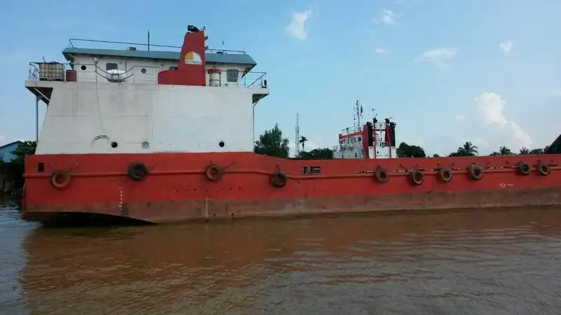 Nave da sbarco, con serbatoi in vendita