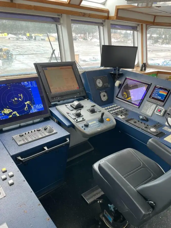 Nave di supporto in vendita