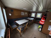Nave di supporto in vendita