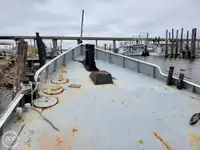 Nave di supporto in vendita