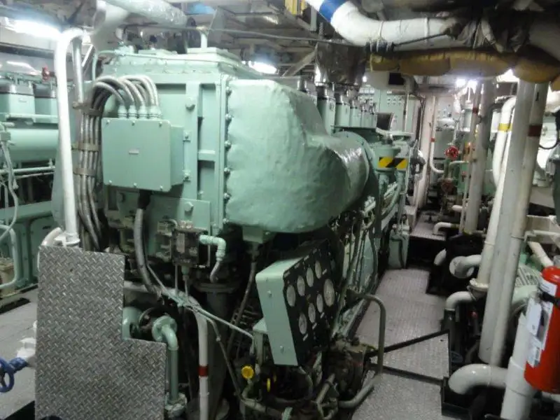 Nave di supporto in vendita