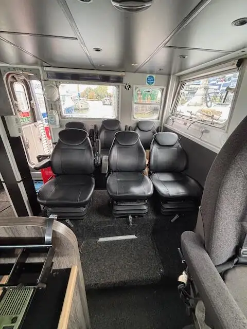 Nave da rilevamento in vendita