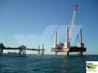 Jack-up drilling rig in vendita