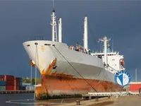 Nave refrigerata in vendita