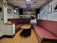 Nave di supporto in vendita