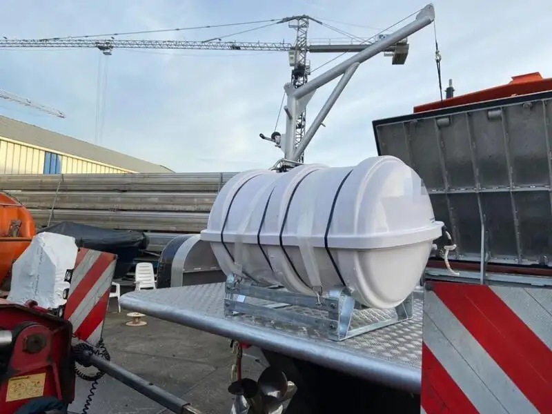 Nave di soccorso in vendita
