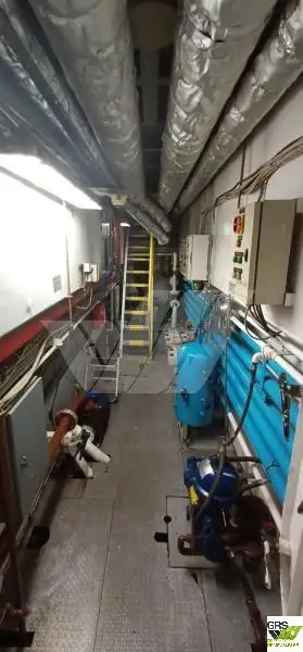 Nave di supporto in vendita