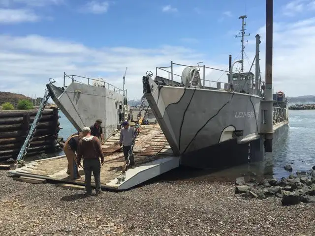 Nave da sbarco, con serbatoi in vendita