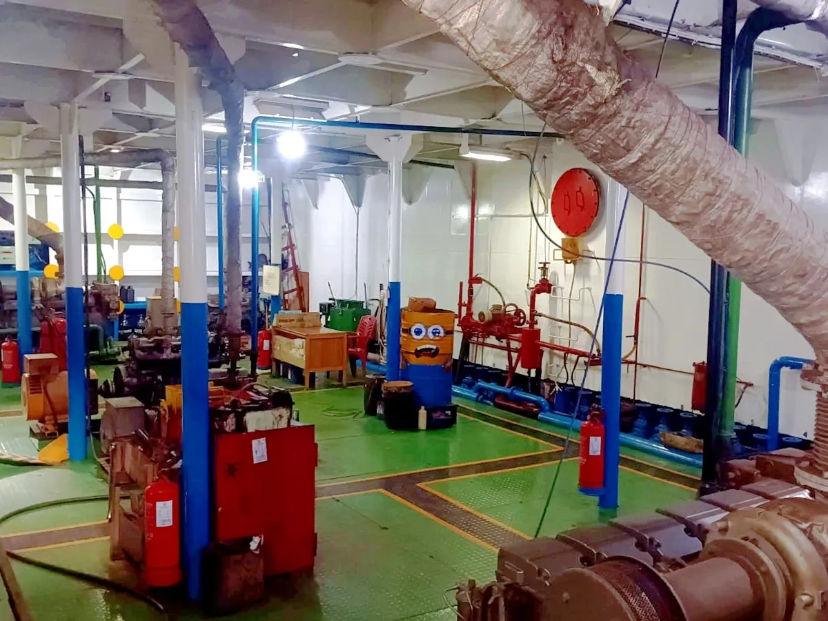 Nave da sbarco, con serbatoi in vendita