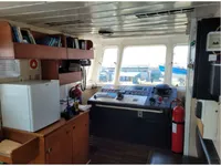 Nave di supporto in vendita