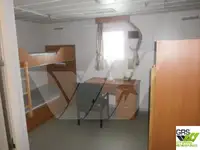 Chiatta adibita ad alloggio in vendita