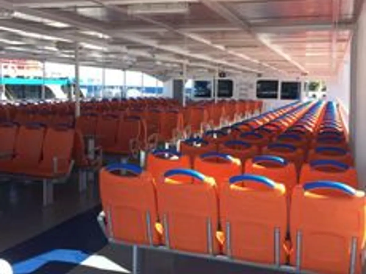 Nave passeggeri in vendita