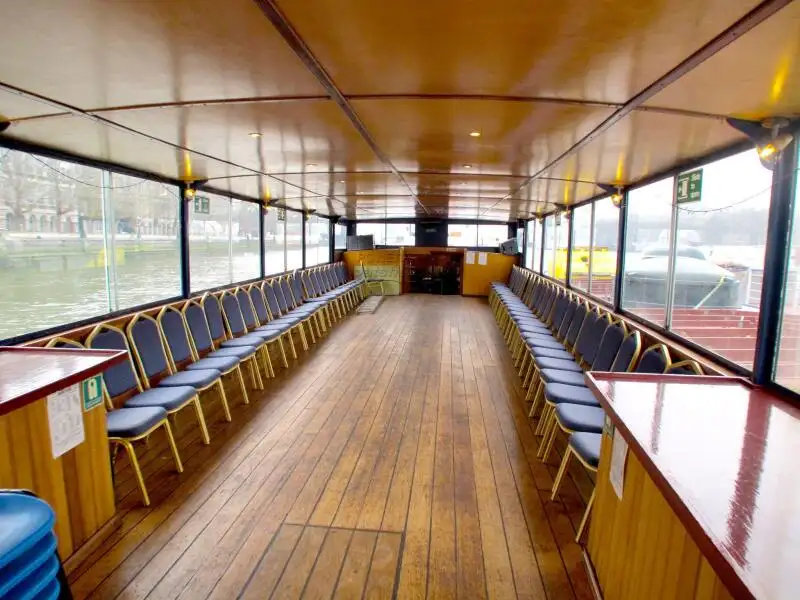 Nave traghetto in vendita