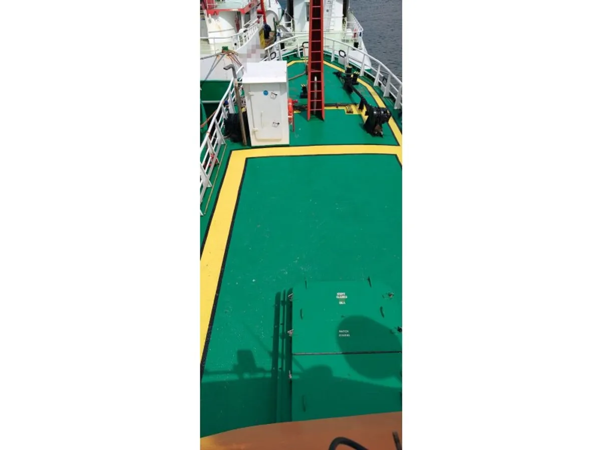 Nave di supporto in vendita