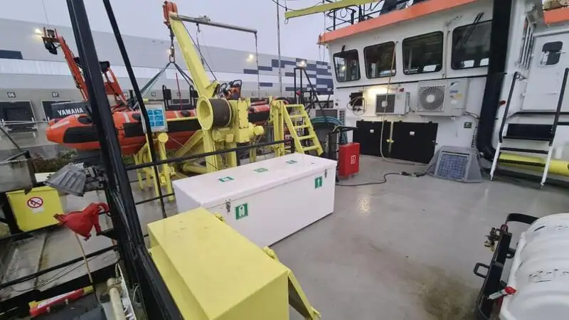 Nave di supporto in vendita