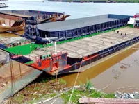 Nave da sbarco, con serbatoi in vendita