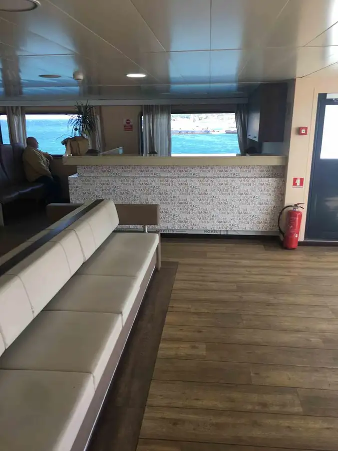 Nave traghetto in vendita