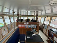 Nave di supporto in vendita