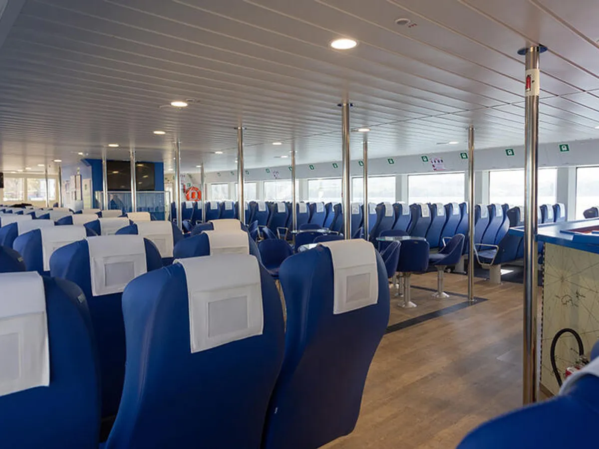 Nave traghetto in vendita