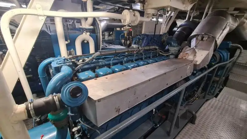 Nave di supporto in vendita