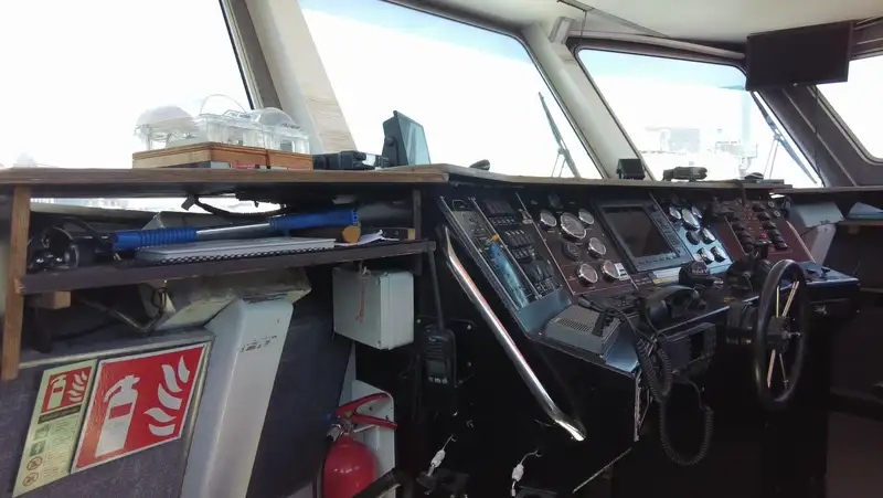 Nave da rilevamento in vendita
