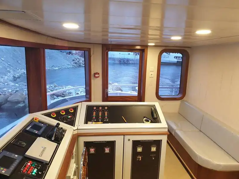 Nave passeggeri in vendita